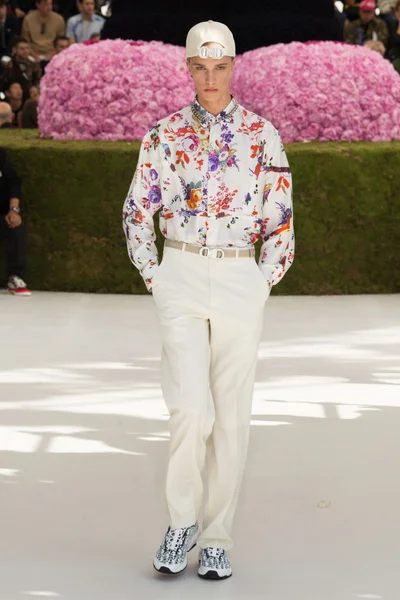 Look 36